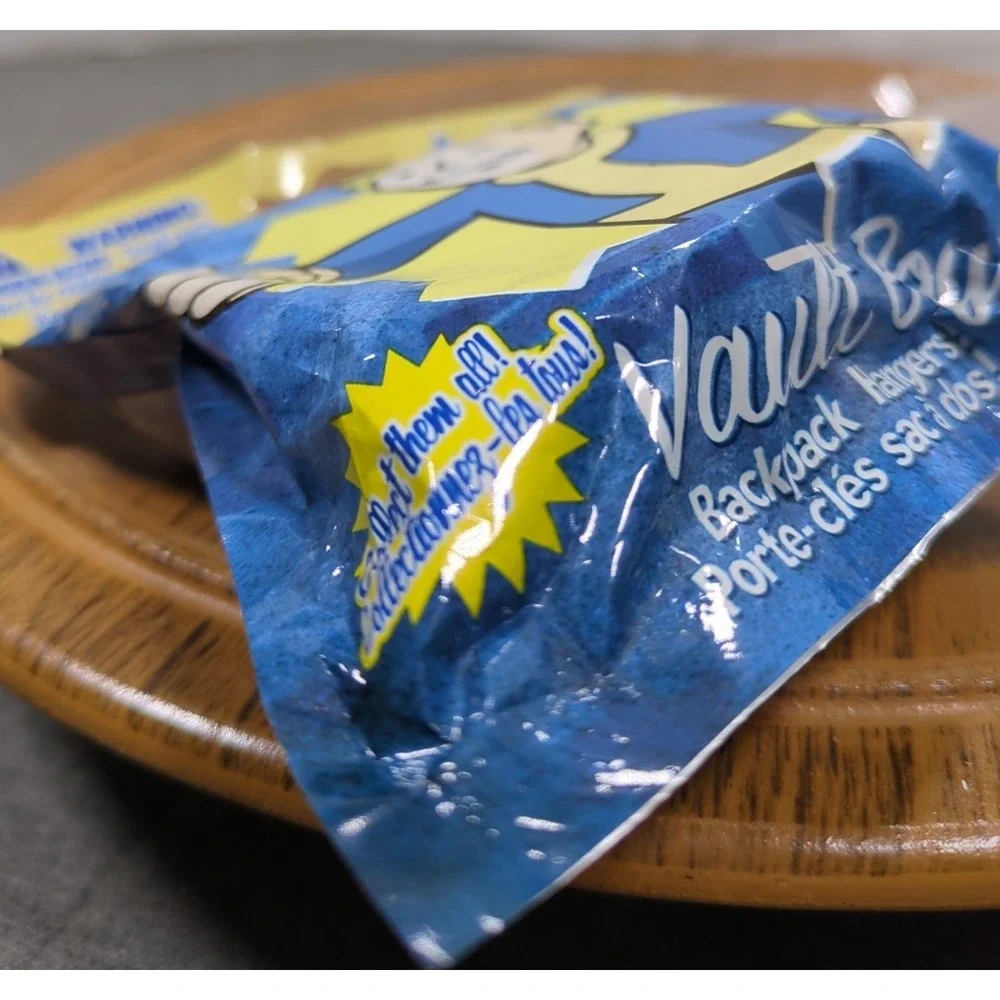 Fallout 4 Vault Boy‎ Backpack Hanger Keyring Blind Mystery Bag Bethesda